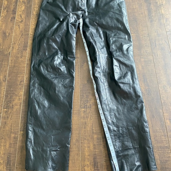 Vintage High Rise Black leather pants - Picture 8 of 9